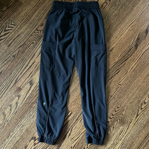 Own the Zone Pant by Ivivva - Picture 5 of 6